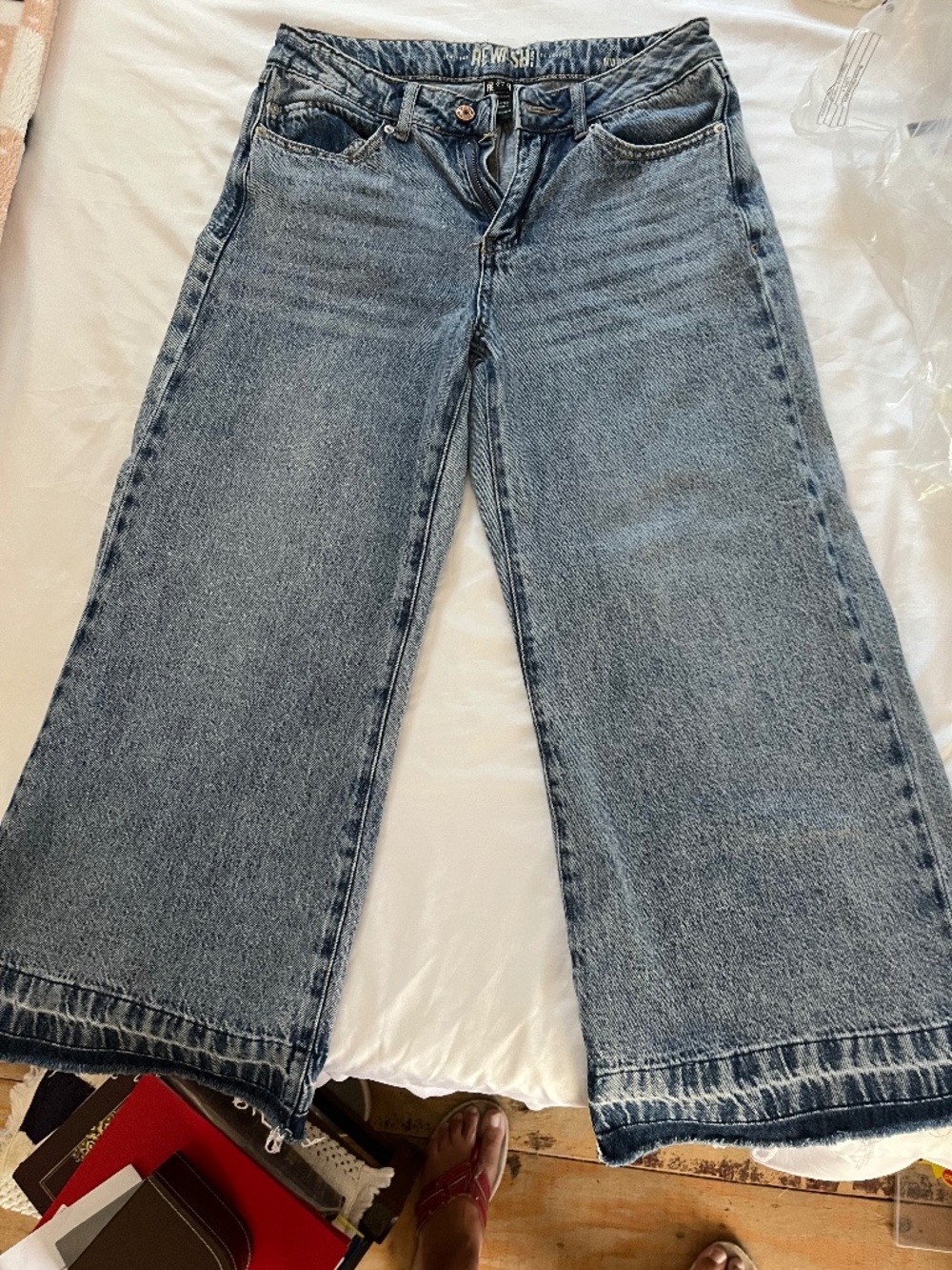 Rewash women’s jeans size 27 straight leg crop